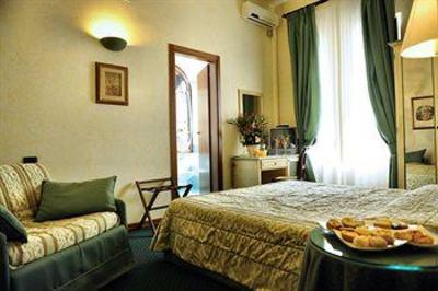 фото отеля Hotel Gattapone Gubbio