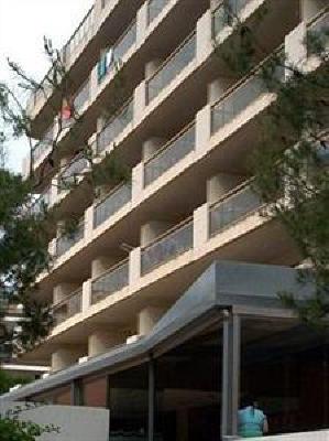 фото отеля Mediterranean Suites