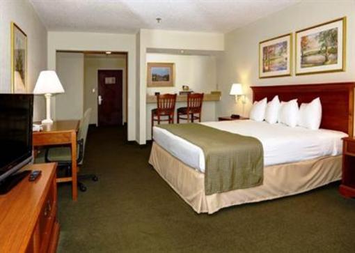 фото отеля Best Western On The Lake