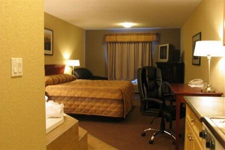 фото отеля Lakeview Inns & Suites Fort Nelson