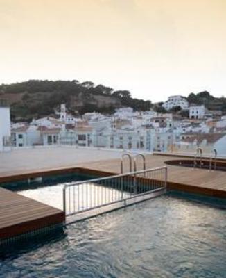 фото отеля Apartamentos Loar Menorca