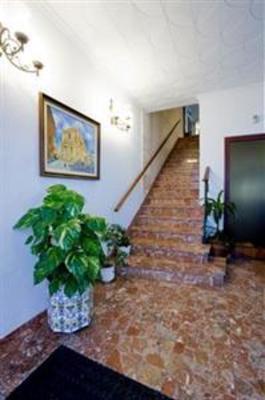 фото отеля Hostal Residencia Menurka