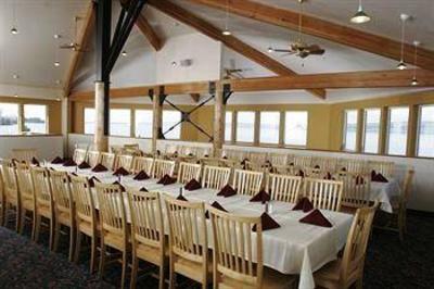 фото отеля River Lodge and Grill