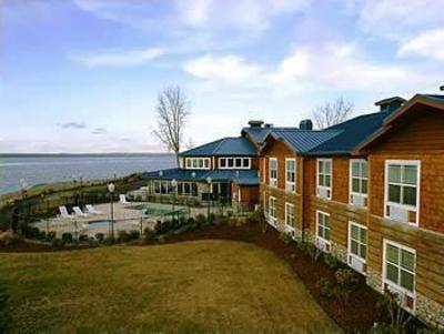 фото отеля River Lodge and Grill