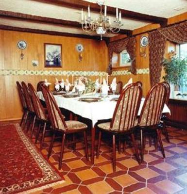 фото отеля Hotel & Restaurant Bei Holzchen Hannover