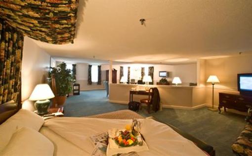 фото отеля Westford Regency Inn