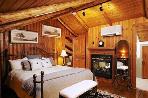 фото отеля The Chalet of Canandaigua