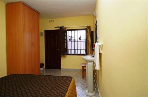 фото отеля Pension Aduar Marbella