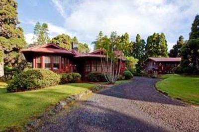 фото отеля Hale Ohia Cottages