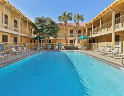 фото отеля La Quinta Inn Market Square