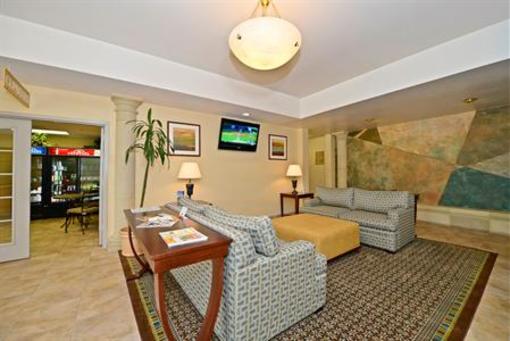 фото отеля Candlewood Suites San Diego