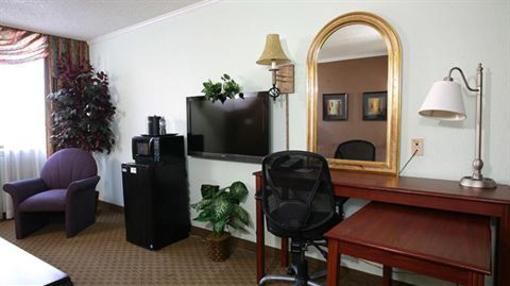 фото отеля Hotel Trinity InnSuites Fort Worth DFW