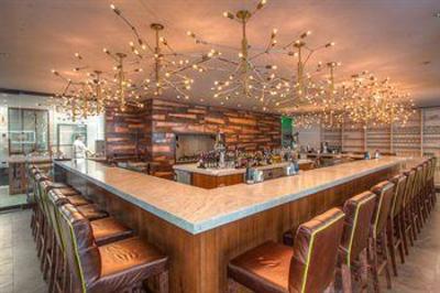 фото отеля Howard Johnson Hotel Riverside