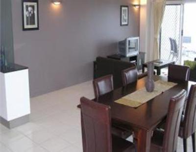 фото отеля Cairns City Apartments