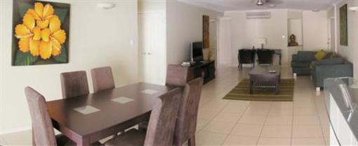 фото отеля Cairns City Apartments