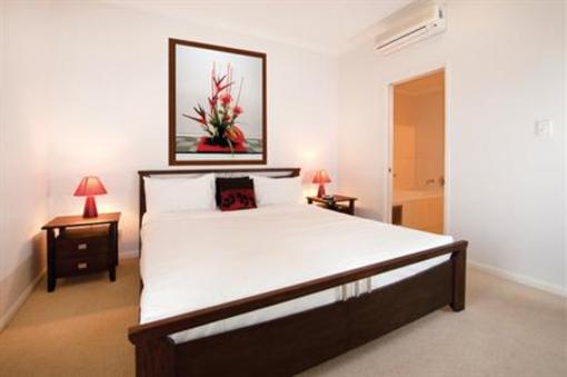 фото отеля Cairns City Apartments