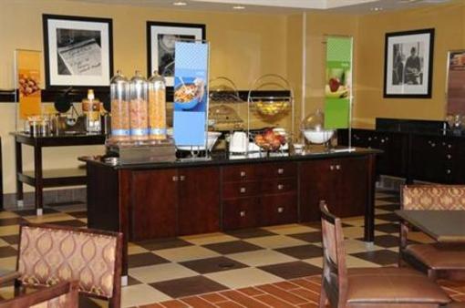 фото отеля Hampton Inn Ft Wayne/Dupont Road