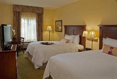 фото отеля Hampton Inn & Suites North Charleston-University Blvd