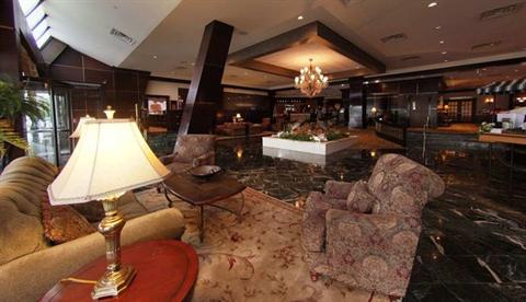 фото отеля Hilton Hotel Woodbridge Iselin