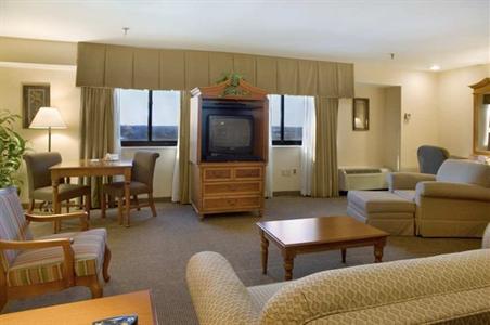 фото отеля Hilton Hotel Woodbridge Iselin