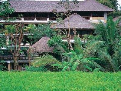 фото отеля Batu Karang Lembongan Resort and Day Spa