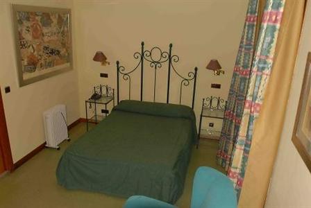 фото отеля Hostal Begona