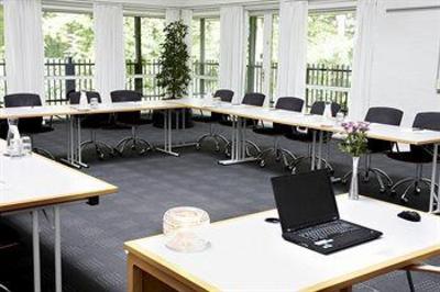 фото отеля Skanderborg Kursus- & Konferencecenter