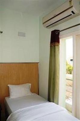фото отеля Lotel Serviced Apartments
