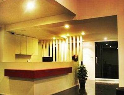 фото отеля Sleep with Me Serviced Apartment Phuket