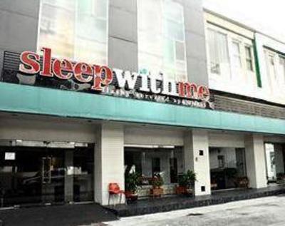 фото отеля Sleep with Me Serviced Apartment Phuket