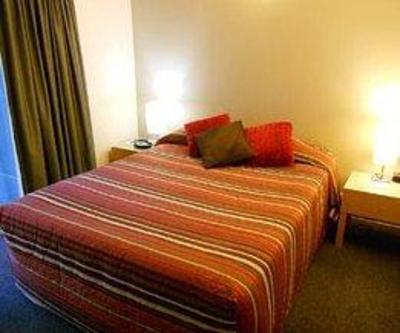 фото отеля Highlander Apartments Melbourne