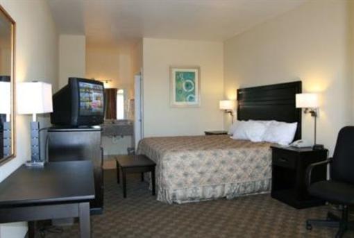 фото отеля La Bonita Inn and Suites