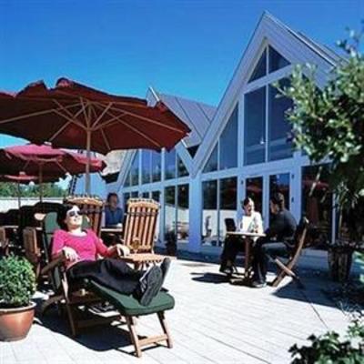 фото отеля Sankt Helene Holiday Resort