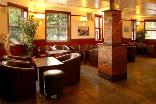 фото отеля The Jug and Bottle Hotel Wirral