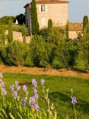 фото отеля La Ferme De Capelongue Apartments Bonnieux