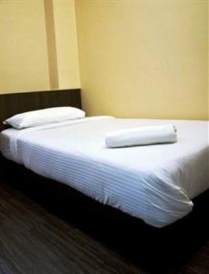 фото отеля Smile Hotel Wangsa Maju