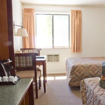 фото отеля Grant Village Lodge
