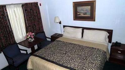 фото отеля Travel Inn Redding