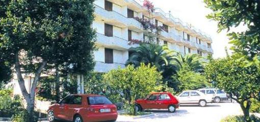 фото отеля Hotel Parco Degli Aranci Rodi Garganico