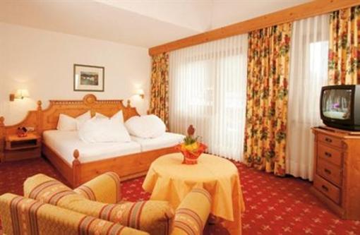 фото отеля Habicher Hof Hotel Oetz