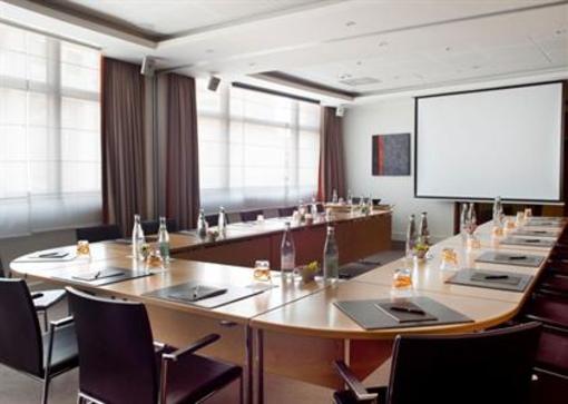 фото отеля Sofitel Paris La Defense