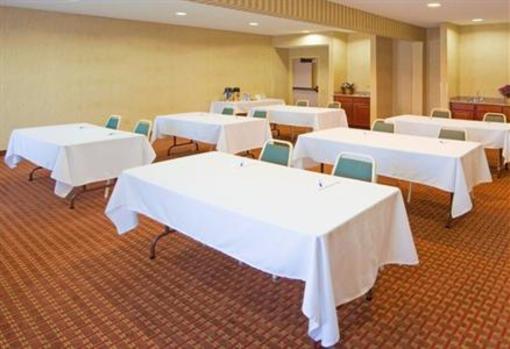 фото отеля Holiday Inn Express Pocomoke City