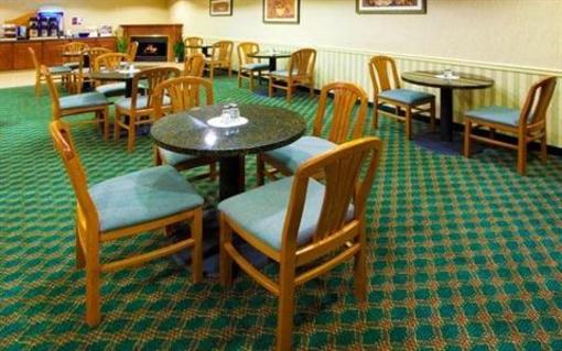 фото отеля Holiday Inn Express Pocomoke City