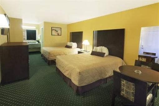 фото отеля Ramada - San Antonio Sea World Area