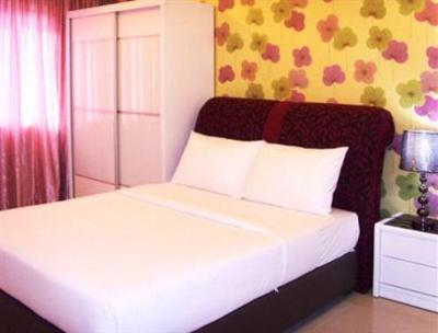 фото отеля Duta Hotel & Residence
