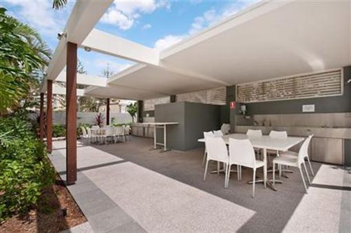 фото отеля Boulevard Towers Apartments Gold Coast
