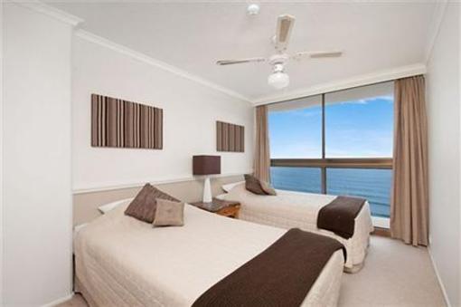 фото отеля Boulevard Towers Apartments Gold Coast