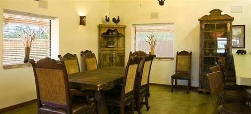фото отеля Rustic Creek Ranch