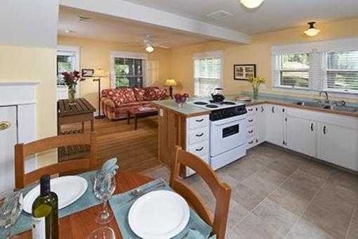 фото отеля Chautauqua Cottages
