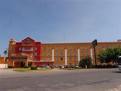 фото отеля NH Hotel Lazaro Cardenas